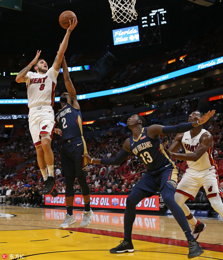 马德里竞技训练开放日;关键时刻回应争议引欢呼;葡超在即;临场指挥获称赞 马德里竞技训练开放日;关键时刻回应争议引欢呼;葡超在即;临场指挥获称赞