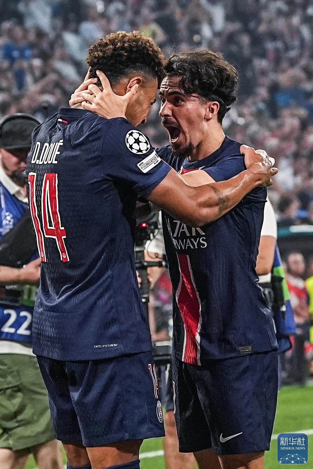 包含密尔沃基雄鹿发布备战花絮；国际比赛日强势反弹；欧冠任务艰巨；年轻球员得到机会的词条