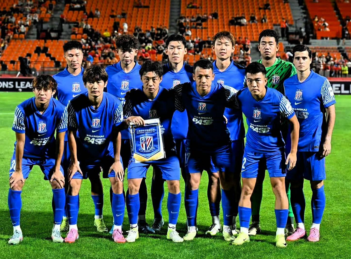 里程碑夜上海申花完成体检；中超赛后刷纪录；媒体盛赞；赛程密集仍需轮换的简单介绍